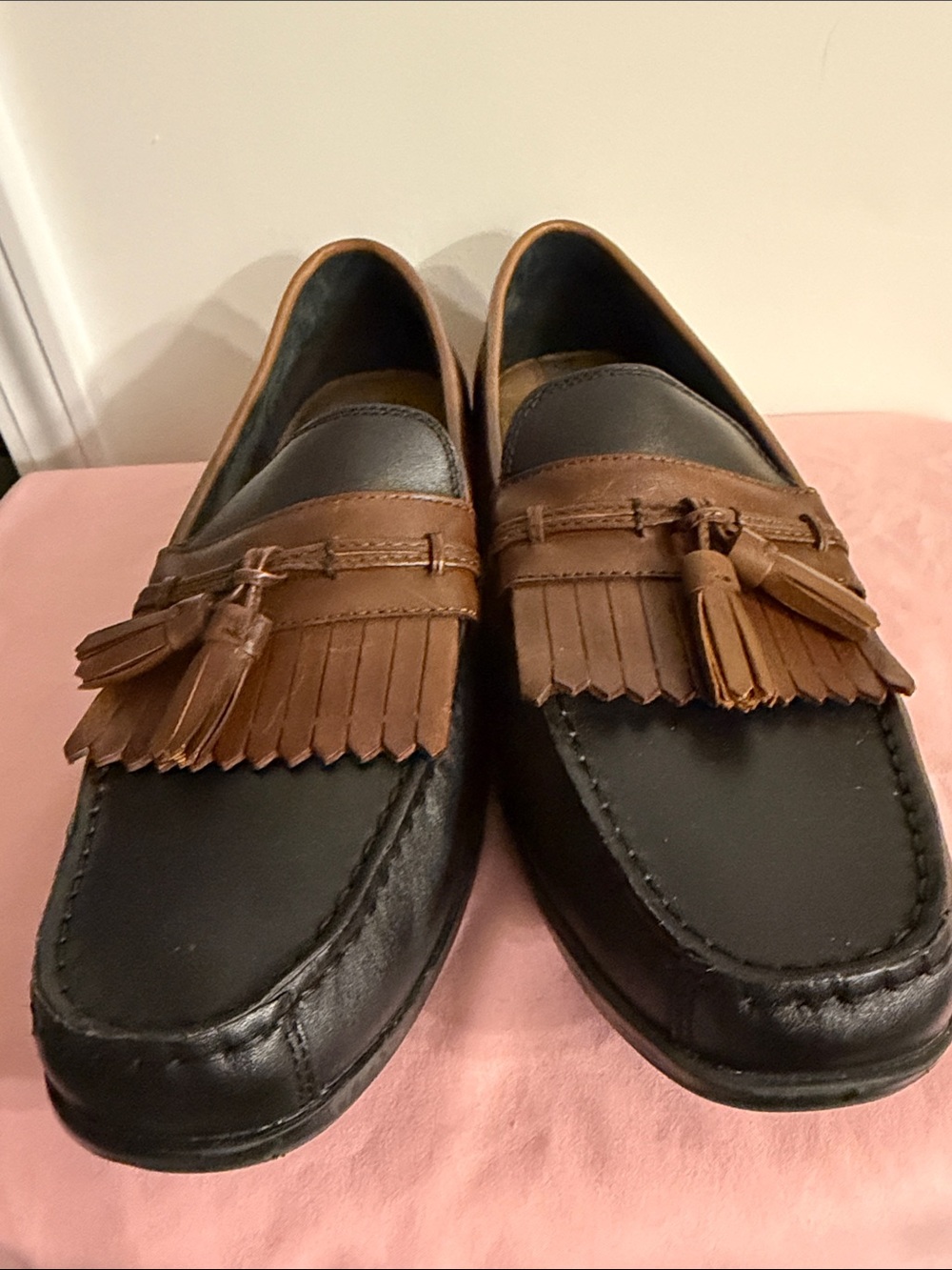 G.H. Bass & Co. Black and Brown Tassel Kiltie Slip-On Loafers